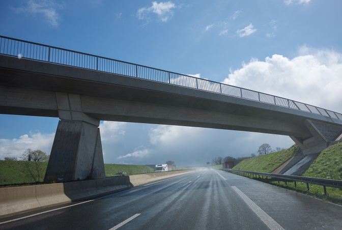 Francja – opłaty za autostrady i drogi w 2025 roku. Co musisz wiedzieć?